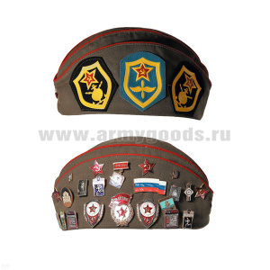 Пилотка сувенирная украшенная шевронами и значками (хаки)