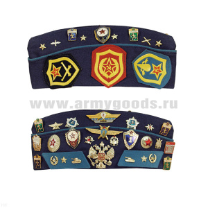 Пилотка сувенирная украшенная шевронами и значками (синяя)
