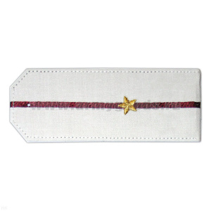 Погоны «машинная вышивка» из рубаш. ткани белые с 1 вышит. крап. просв. с вышитой звездой (мл. лейтенант)