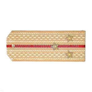 Погоны крем. с 1 красн. просв., вышит. канителью (ст. лейтенант)