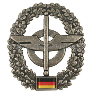 Эмблема на берет мет. Бундесвер Войска тыла