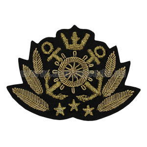 Кокарда канит. лат. Яхтсменская (корона, якоря, штурвал, 3 звезды)